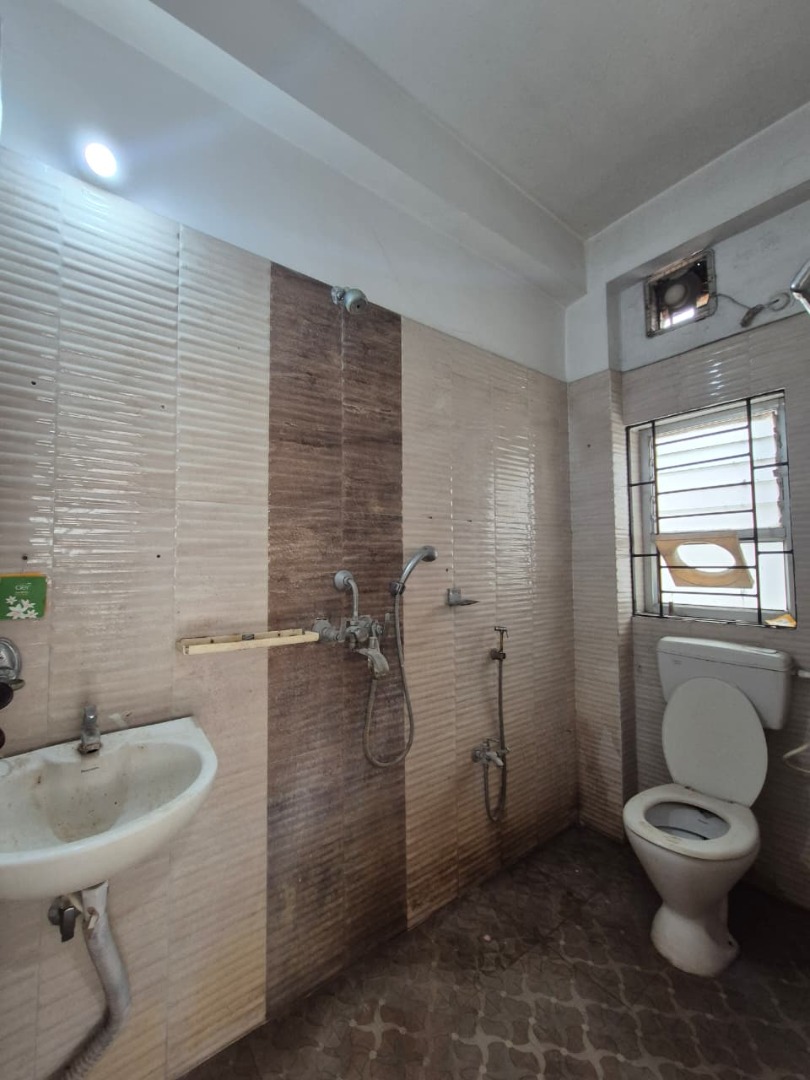 Semi Furnished 3bhk in Beltola, Guwahati, Assam, India for Rent